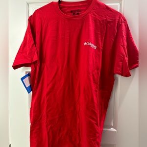 Columbia shirt. Never worn still has tag on it.